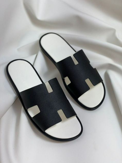 Birkenstock Sandals Men, Men Leather Sandals Fashion, Hermes Heels, Shoe Advertising, Mens Sandals Fashion, Gents Shoes, Leather Slippers For Men, Latest African Men Fashion, Pattern Shoes