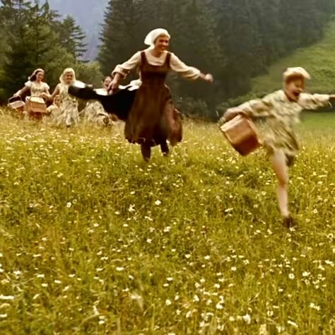 Sound Of Music Aesthetic, Sound Of Music Movie, The Sound Of Music, Baguio, Music Aesthetic, Old Money Aesthetic, Sound Of Music, Classic Movies, Old Movies