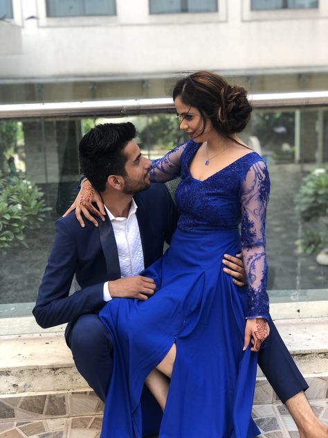 Couples twining royal blue dress Royal Blue Outfit Ideas, Blue Outfit Ideas, Royal Blue Outfits, Dress Couple, Western Outfits Men, Wedding Exits, Gaun Fashion, Couple Dress, Blue Dress Women