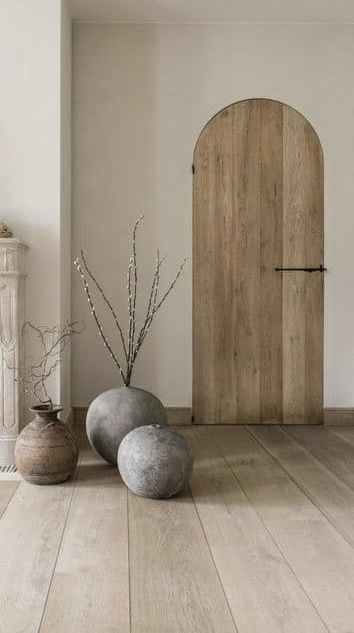 Wabi Sabi Yoga Studio, Wabi Sabi Office, Wabi Sabi Floor, Spa Area, Wabi Sabi Interior, Spanish Modern, Mediterranean Interior, Rustic Vase, Natural Aesthetic