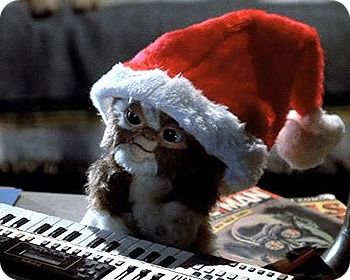 Gizmo in Santa Hat Gremlins, Christmas