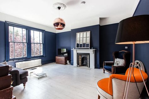 Interior with paint color Dulux Oxford Blue (Heritage) Blue Dining Room Decor, London Living Room, Victorian Living Room, Blue Living Room Decor, Room London, Dining Room Blue, Living Room Photos, Oxford Blue, Blue Living Room