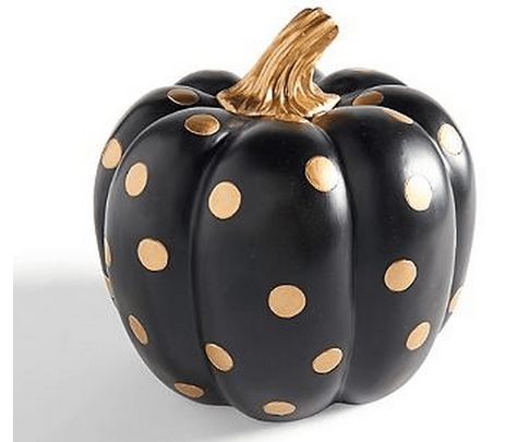 Get the look for less - make these gorgeous, on-trend, black and gold decorative Halloween pumpkins for a fraction of what they cost at retail. Polka Dot Pumpkin, Fall Pumpkin Crafts, Metallic Gold Paint, Pumpkin Decorations, Halloween Pumpkin Designs, Halloween Pumpkins Painted, Gold Pumpkins, Artificial Pumpkins, Deco Mesh Christmas Wreaths