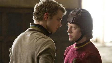 Cormac McLaggen and Ron Weasley Freddie Stroma Harry Potter, Cormac Mclaggen, Ron Y Hermione, Freddie Stroma, Half Blood Prince, Oliver Wood, Ronald Weasley, Princess House Crystal, Rupert Grint