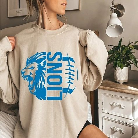 Unisex Sweatshirts -Non Fitting -Runs True To Size -Available In S, M, L, Xl, 2xl,3xl - 100% Cotton Material: Our Products Are Officially Licensed, Designed And Printed In Usa. - Fast Shipping: Shipped Directly From Usa. Detroit Lions Shirt, Lion Gifts, Vintage Detroit, Football Sweater, Lions Football, Lion Shirt, Football Sweatshirt, Detroit Lions, Vintage Sports