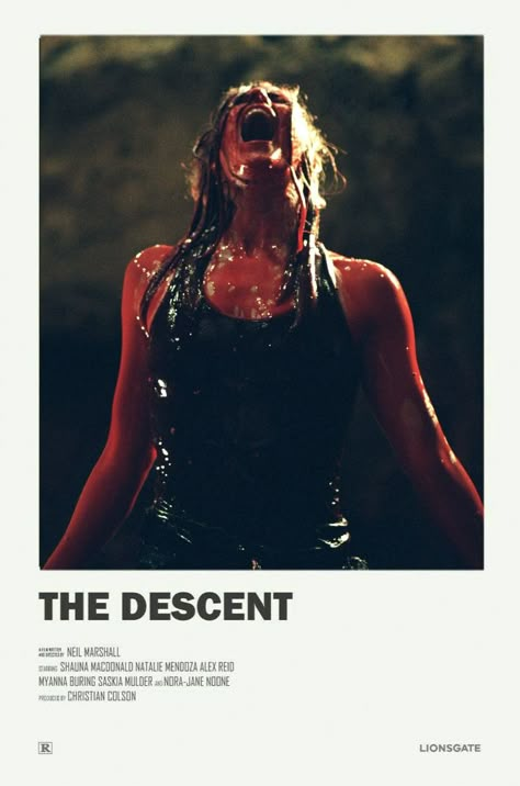 The Descent Movie, Female Horror Movie Characters, Descent Movie, Carrie Horror Movie, Photo Art Reference, Feminine Horror, Cinema Painting, Movies Minimalist, Horror Movie Scenes