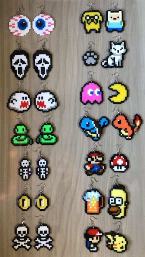 Easy Melting Beads Ideas, Perler Bead Patterns Y2k, Perler Bead Bracelet Ideas, Perler Bead Designs 3d, Cool Fuse Bead Ideas, Mini Melty Beads Patterns, Perler Beads Ideas Animals, Easy Melty Bead Designs, Mini Perler Bead Ideas