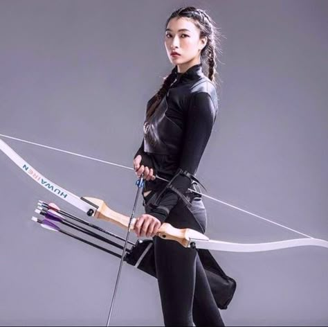 Archery Poses Reference, Archer Pose, Archery Poses, Woman Archer, Archery Girl, Bow Pose, Archery Target, Poses For Drawing, Action Pose Reference