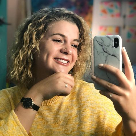 💕Hope Schwinghamer💕 on TikTok:Holaaaaaa Hope Schwing, Dyeing My Hair, Dye My Hair, My Hair, Real Time, Dreadlocks, Mirror Selfie, Dye, Hair Styles