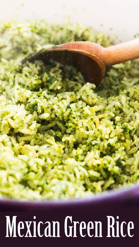 The BEST rice to go with Mexican food? This Mexican Green Rice! A cilantro rice pilaf cooked in chicken stock with poblano chiles, parsley, cilantro, onion, and garlic. Also called Arroz verde. from @simplyrecipes Poblano Rice, Green Rice Recipe, Cilantro Rice, Mexican Side Dishes, Verde Recipe, Rice Food, Green Rice, Rice Pilaf, Rice Recipe