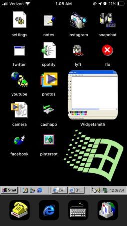 IOS 14 Old Computer (Windows 95) Aesthetic Ideas – STRAPHIE Vintage Home Screen Ideas, Retro Homescreen Layout, Windows Phone Theme, Custom Homescreen Ideas, Windows Homescreen, Retro Home Screen, Custom Iphone Homescreen, Retro Homescreen, Computer Homescreen