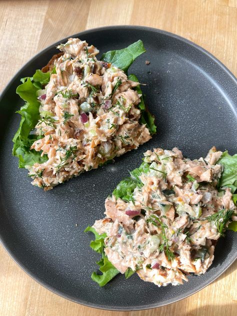 Salmon Salad - onebalancedlife.com Sandwich Spreads, Yummy Sandwiches, Resistant Starch, Faster Way To Fat Loss, Fasting Recipes, Delicious Chicken Salad, Salmon Salad Recipes, Wild Caught Salmon, Meat Salad