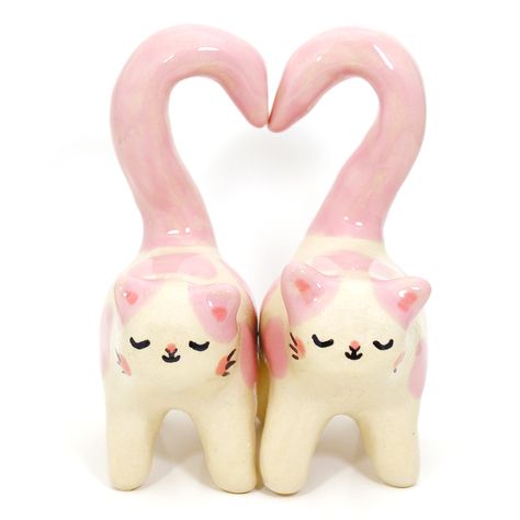 Cat Figurines, New Ceramics, Pink Clay, Cute Clay, Art Clay, Clay Projects, Cute Crafts, Clay Art, Clay Crafts