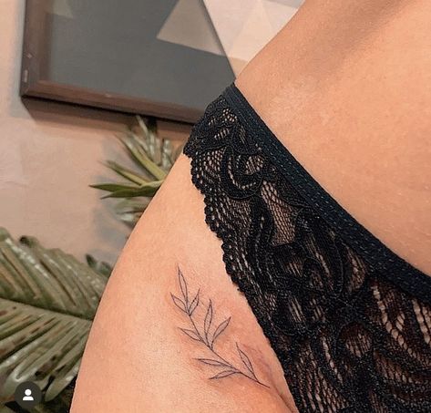 Leaf Hip Tattoo, Side Of Hip Tattoo, Glute Tattoo, Hip Bone Tattoo, Skin Doodles, Side Hip Tattoos, Bone Tattoo, Hip Bone, Chest Tattoos For Women