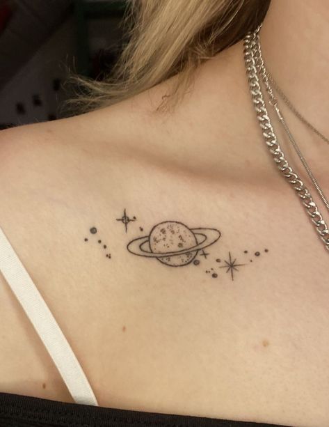 Full Moon Tatoos Ideas, Saturn Tattoo Aesthetic, Saturn Flower Tattoo, Planet Moon Tattoo, Tattoo Ideas Astronomy, Taylor Swift Moon And Saturn Tattoo, Taylor Swift Aesthetic Tattoo, Ethereal Aesthetic Tattoo, Small Indie Tattoos