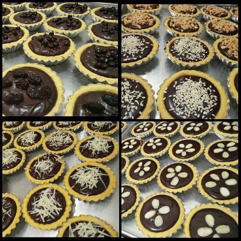 Pie Coklat, Kue Pie, Pie Brownies, Bakery Cakes, Brownies, Birthday Parties, Muffins, Pie, Baking