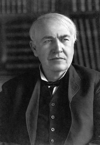 Thomas Alva Edison, Alva Edison, Famous Pictures, Thomas Edison, Motion Picture, Role Models, Business Man, Famous People, Einstein