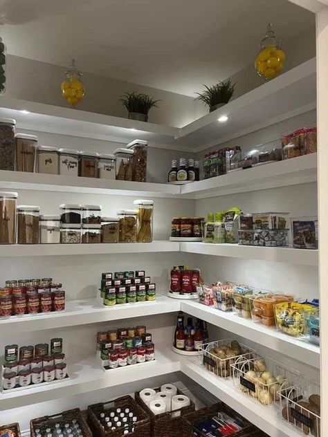 Food Storage Rooms, Pantry Closet Design, Pantry Inspiration, Dream Pantry, Pantry Decor, Desain Pantry, Pantry Organisation, Pantry Room, Pantry Remodel