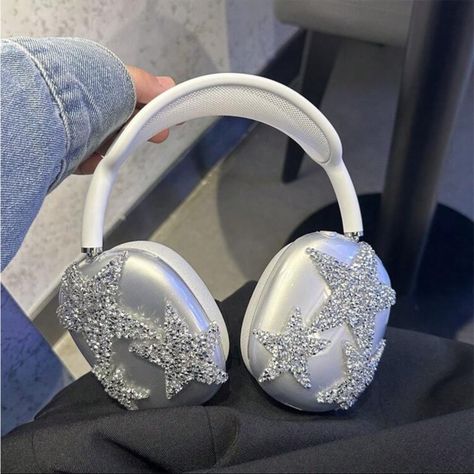 Super Cute And Stylish Ships In 5-10 Business Days Bedazzled Headphones, Silver Airpods, Bedazzled Things, Cute Headphones, Apple Headphone, Airpods Max, Cream Contour, Pretty Phone Cases, Earphone Case