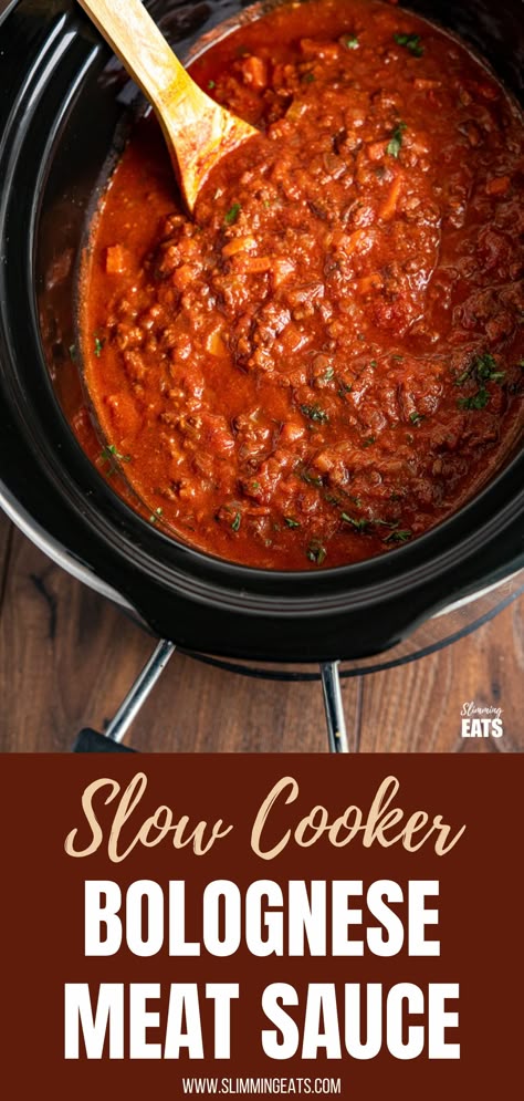 Crockpot Bolognese, Slow Cooker Bolognese Sauce, Easy Delicious Meals, Slow Cooker Meat, Slow Cooker Bolognese, Slow Cooker Ground Beef, Minced Beef Recipes, Vegetarian Crockpot Recipes, Slow Cooker Pasta