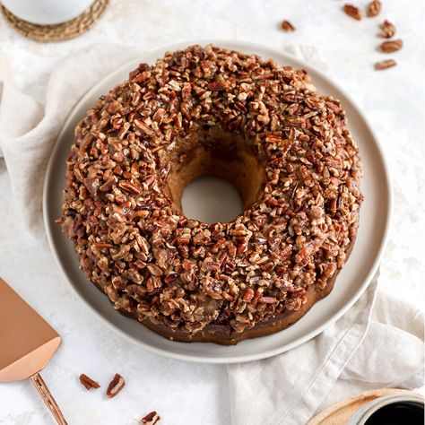 Upside-Down Pecan Bundt Cake - Farm Flavor Recipe Pecan Upside Down Bundt Cake, Pecan Bundt Cake, Upside Down Bundt Cake, Bundt Pan Recipes, Cake Form, Christmas Morning Breakfast, Bundt Cake Pan, Holiday Favorite Recipes, Poke Cakes