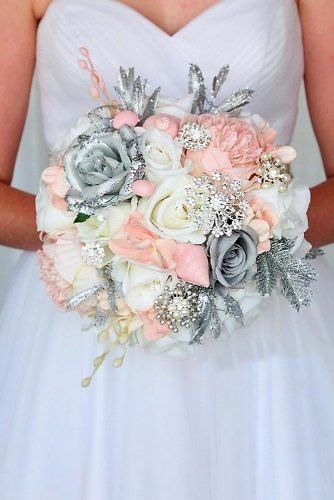 Silver Wedding Decor Ideas ★ silver wedding decor ideas bouquet with white pink silver roses budget bride Sangria Wedding, Nails Fruit, Photobooth Frame, Gold Wedding Flowers, Silver Wedding Decorations, Bling Wedding Dress, Blush Bouquet, Baking Desserts, Wedding Bouquets Pink