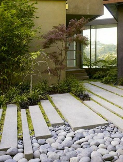 Garden Boulders, Modern Japanese Garden Landscapes, Modern Japanese Garden, Walkway Garden, Moderne Have, Japanese Garden Landscape, Contemporary Garden Design, Garden Paving, Japanese Garden Design