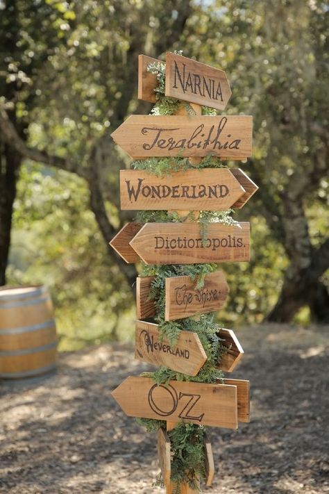 Enchanted Forest Wedding Sign with Literature Locations | Pepper Nix Photography on @eld_lauren via @aislesociety Enchanted Forest Prom, Enchanted Forest Decorations, Cinnamon Christmas, Enchanted Forest Party, Cinnamon Ornaments, Enchanted Forest Theme, Forest Birthday, Prom Themes, Deco Champetre