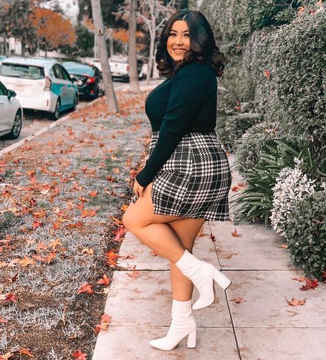 Plus Size Plaid Skirt Outfit, Plaid Skirt Outfit Plus Size, Skirt Outfit Plus Size, Plaid Mini Skirt Outfit, Plus Size Plaid Skirt, Plaid Skirt Outfit, Plus Size Plaid, Outfit Plus Size, Miniskirt Outfits