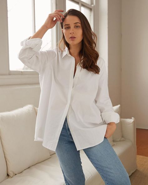 A Guide For How To Style An Oversized T-Shirt 4 Ways Action Outfits, White Oversized Shirt Outfit, Oversized Shirt Outfit, Oversized White Shirt, White Shirt Outfits, Classic White Shirt, White Shirts Women, Office Look, Summer Fashion Outfits