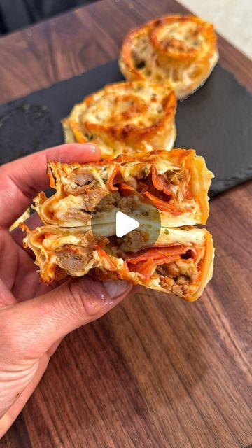 Josh Elkin, Pizza Cupcakes, Flour Tortilla, Best Low Carb Recipes, Low Carb Diet Recipes, Pizza Rolls, Low Carb Meals Easy, Party Food Appetizers, Carb Diet