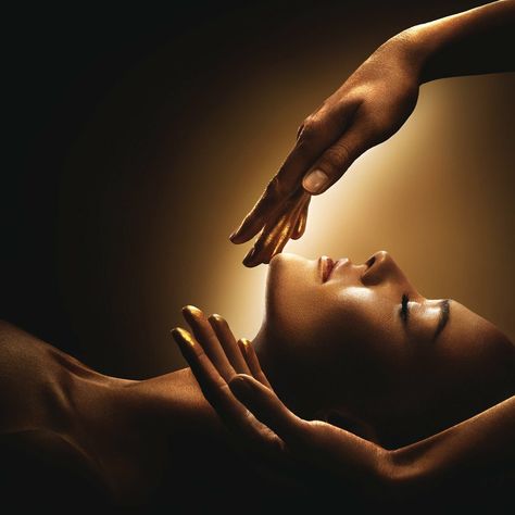 Massage Images, Spa Massage Room, Full Body Massage Techniques, Image Zen, Facial Images, Spa Images, Body Massage Spa, Facial Room, Massage Pictures