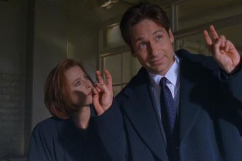 X Files Funny, Spooky Mulder, Lisa Robin Kelly, Kumail Nanjiani, Chris Carter, Mulder Scully, Fox Mulder, Dana Scully, David Duchovny