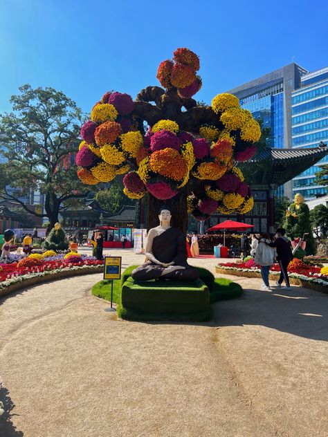 # Jogyesa Temple 조계사 # Jogyesa Temple #조계사 #aesthetically pleasing #photography #aestheitcs #korea travel #south korea #beautiful photos #korea #photoart #photooftheday #instadaily #Seoul #seoul city #Seoul travel Jogyesa Temple, Korea Temple, Travel South Korea, Seoul City, Seoul Travel, Korea Travel, Travel South, Aesthetically Pleasing, South Korea