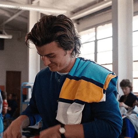 Steve Harrington Stranger Things, Joe Kerry, Just Like Heaven, Duffer Brothers, Stranger Things Poster, Stranger Things Steve, Perfect People, Joe Keery, Josh Hutcherson