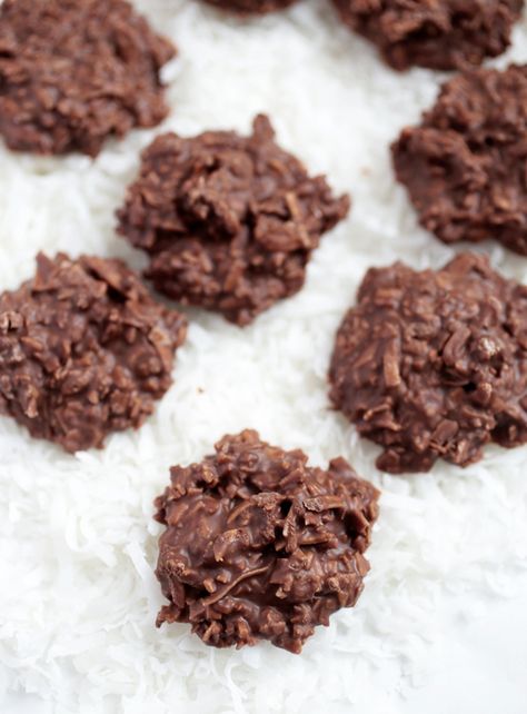 Ghirardelli Recipes, Coconut Clusters, Chocolate Coconut Cookies, Low Carb Snack, Ghirardelli Chocolate, Coconut Cookies, Gourmet Chocolate, Creamy Chocolate, Chocolate Coconut