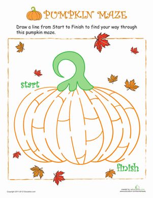 This engaging pumpkin maze will help your child develop their fine motor and problem solving skills as they figure out how to get all the way to the end! #educationdotcom Games Thanksgiving, Halloween Maze, Thanksgiving Worksheets, Maze Worksheet, Halloween Worksheets, Thanksgiving Activities For Kids, Halloween Preschool, Printables Free Kids, Adornos Halloween