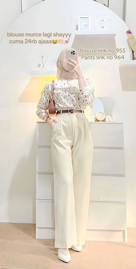 Mom Clothing Style, Ootd Korean Style Hijab, Korean Style Hijab, Outfit Ngampus, New Hijab, Ootd Korean Style, Outfit Hijab Casual, Hijabista Fashion, Outfit Korean Style