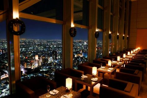 Hotels I Love: Park Hyatt Tokyo, Japan (Forbes) Tokyo Photos, Unusual Hotels, New York Bar, Japan Hotel, Mont Fuji, New Year Fireworks, Luxury Restaurant, Park Hyatt, Tokyo Hotels