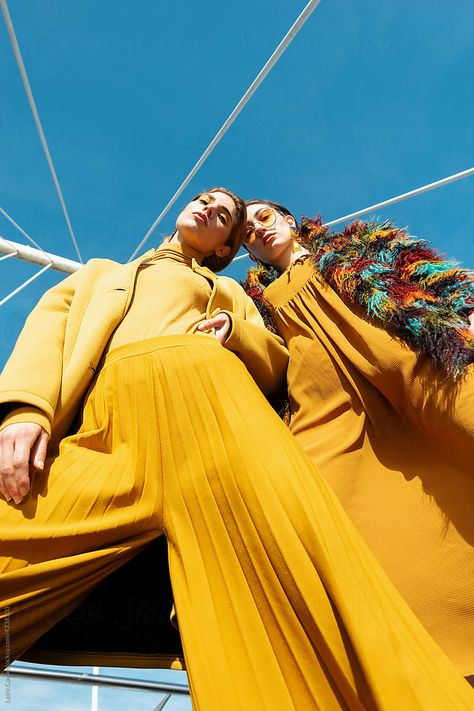 Outdoor Fashion Photography, High Fashion Photoshoot, Yellow Portrait, White Architecture, Mode Editorials, Yellow Suit, Photoshoot Concept, Futuristic Fashion, Outdoor Fashion