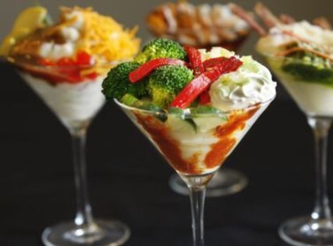 Had mashed potato bar at Aunt Susan's Surprise 60th birthday party in Houston, fun idea!! Mashed Potato Bar, Wedding Food Stations, Potato Bar, Food Stations, Thanksgiving Appetizers, Think Food, Mashed Potato, Salad Bar, Party Food Appetizers