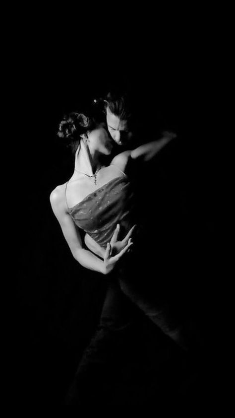 Ballroom Dancing Photography, Couple Dance Photography, Tango Aesthetic, Couple Dance Poses, Tango Photography, Couple Dancing Aesthetic, Ballroom Dance Photography, Dancing Photography, Games For