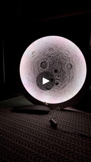 Diy Moon, Nasa Moon, Silhouette Decor, Moon Projects, Art Mediums, Epoxy Art, Mood Lamps, Decor Hacks, Halloween Silhouettes