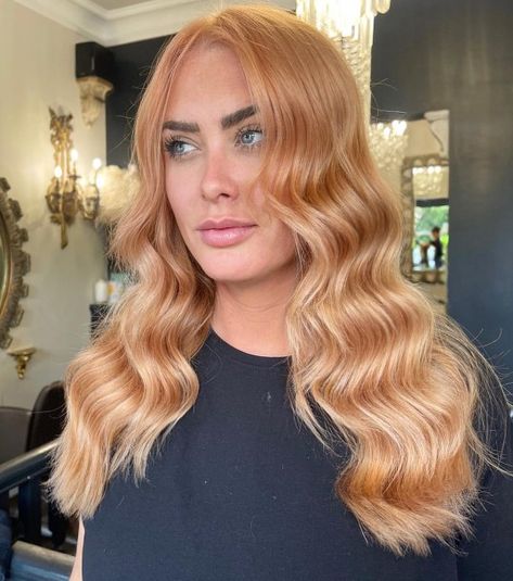 Blonde Hair For Fair Skin, Peach Blonde Hair Color, Hair For Fair Skin, Peach Blonde Hair, Natural Strawberry Blonde Hair, Peach Blonde, Dark Strawberry Blonde Hair, Reddish Blonde Hair, Hair Colors And Styles