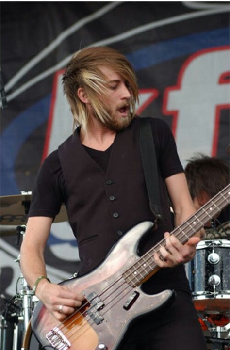 Jeremy Davis- Paramore Jeremy Davis, Taylor York, Hayley Williams, I Love Makeup, Makeup Guru, Beauty Basics, Paramore, Insta Makeup, Makeup Lover