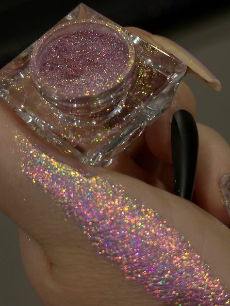 Glittery Nails Aesthetic, Kaima Cosmetics, Holographic Packaging, Liquid Glitter Eyeshadow, Easy Magic, Celtic Goddess, Glitter Face, Sparkly Shoes, Glitter Pigment