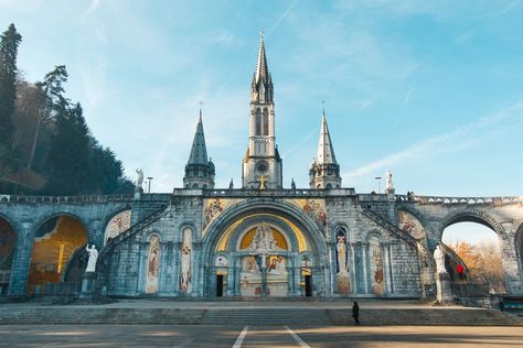 15 Things To Know Before Visiting Lourdes, France Marian Shrines, Lourdes France, National Road, Healing Waters, Spain Portugal, Lady Of Lourdes, St James, Enjoy Nature, Go Ahead