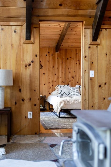 V Match Pine Walls, Pine Walls Bedroom, Knotty Pine Decor, Knotty Pine Ceiling, Knotty Pine Cabin, Pine Decor, Knotty Pine Paneling, Pine Paneling, Knotty Pine Walls