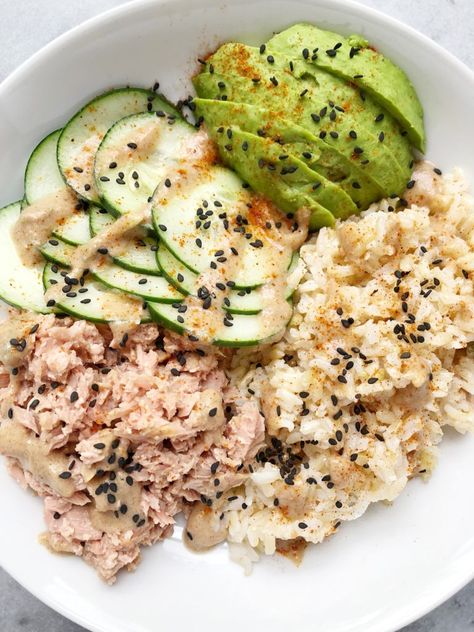 Ahi Tuna Bowl with an Asian Almond Butter Dressing Tuna Avocado Rice Bowl, Ahi Tuna Bowl, Gym Recipes, Almond Butter Dressing, Tuna Cucumber, Ahi Tuna Recipe, Tuna Bowl, Healthy Mummy Recipes, Butter Dressing