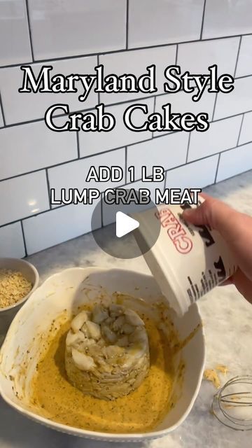 Lump Crab Cakes Recipe, Lump Crab Meat Recipes, Saltine Cracker Recipes, Old Bay Crab Cakes, Crab Melt, Maryland Style Crab Cakes, Crab Cakes Recipe, Saltine Cracker, Lump Crab Meat